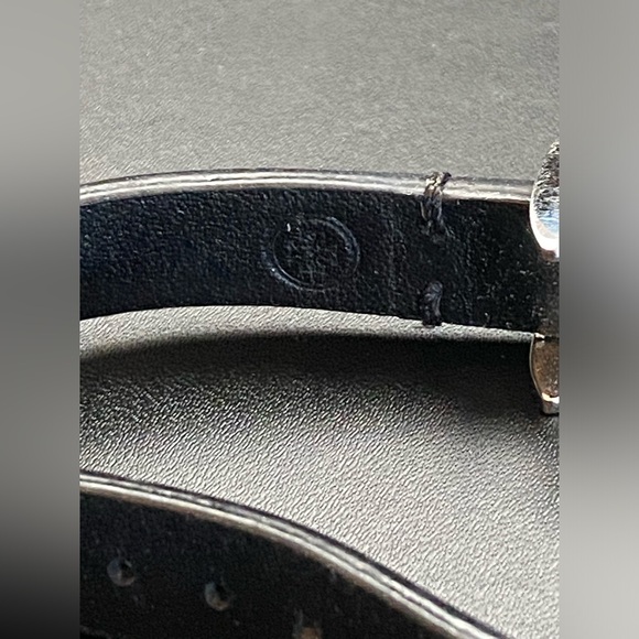 Tory Burch For Fit Bit Black leather wrap band - Picture 4 of 12